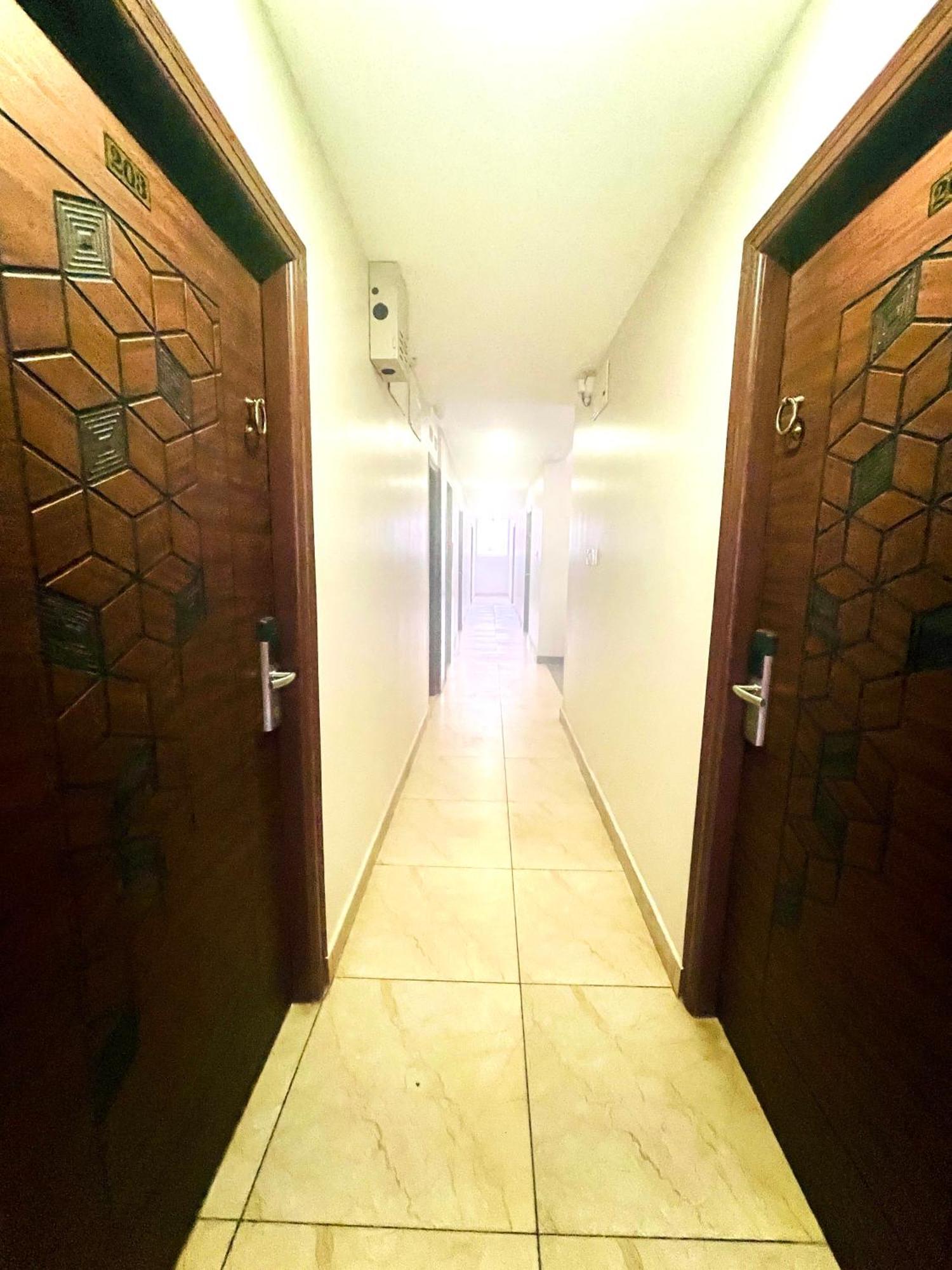 Aura By Agira Hotels Yelahanka Exterior foto
