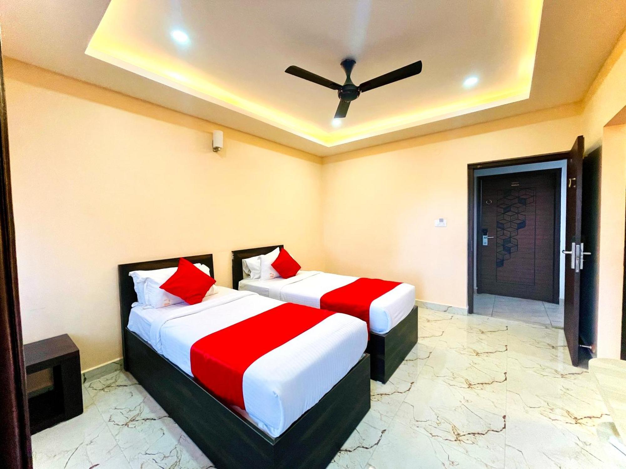 Aura By Agira Hotels Yelahanka Exterior foto