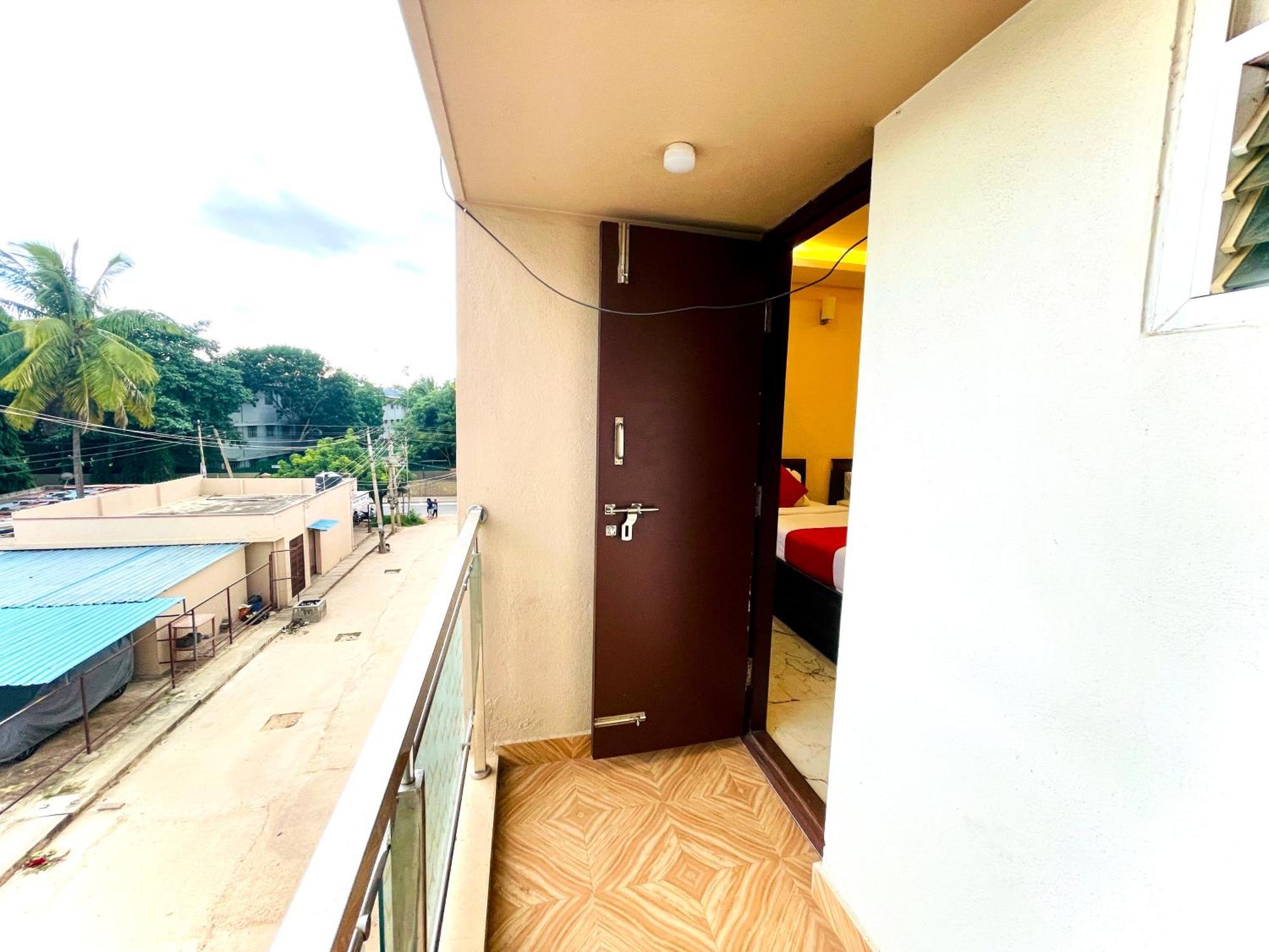 Aura By Agira Hotels Yelahanka Exterior foto